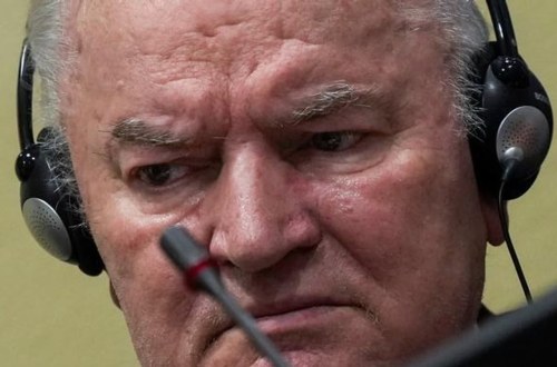Umrl je Ratko Mladić